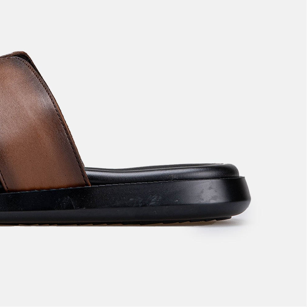 Volzak 5427 Sandale en cuir Marron vintage