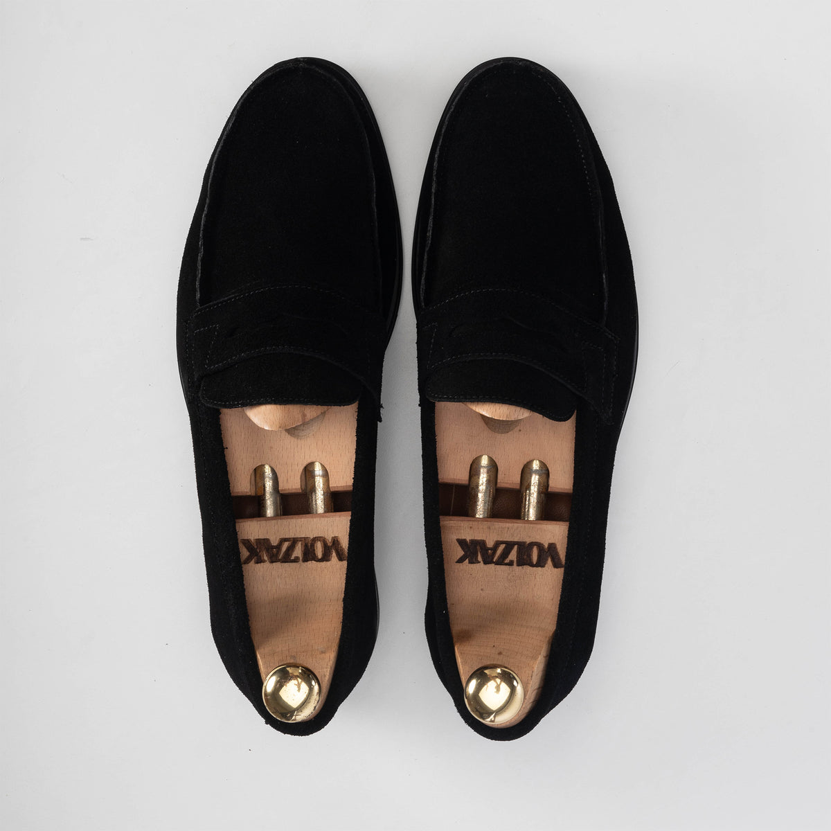 Volzak 5157 black suede loafer