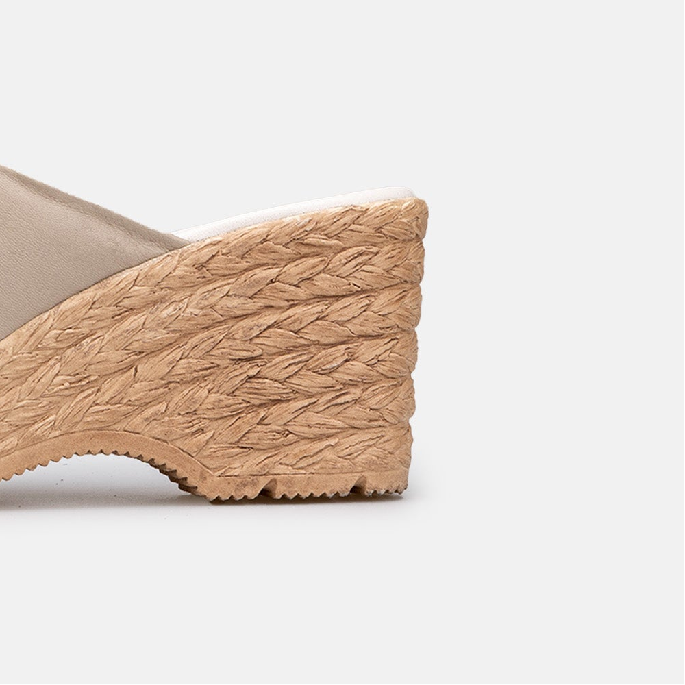 Volzak 149 Sandale en cuir Beige